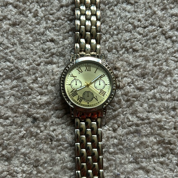 Women’s vintage gold tone stainless steell bracelet‎ watch one size - Picture 1 of 6